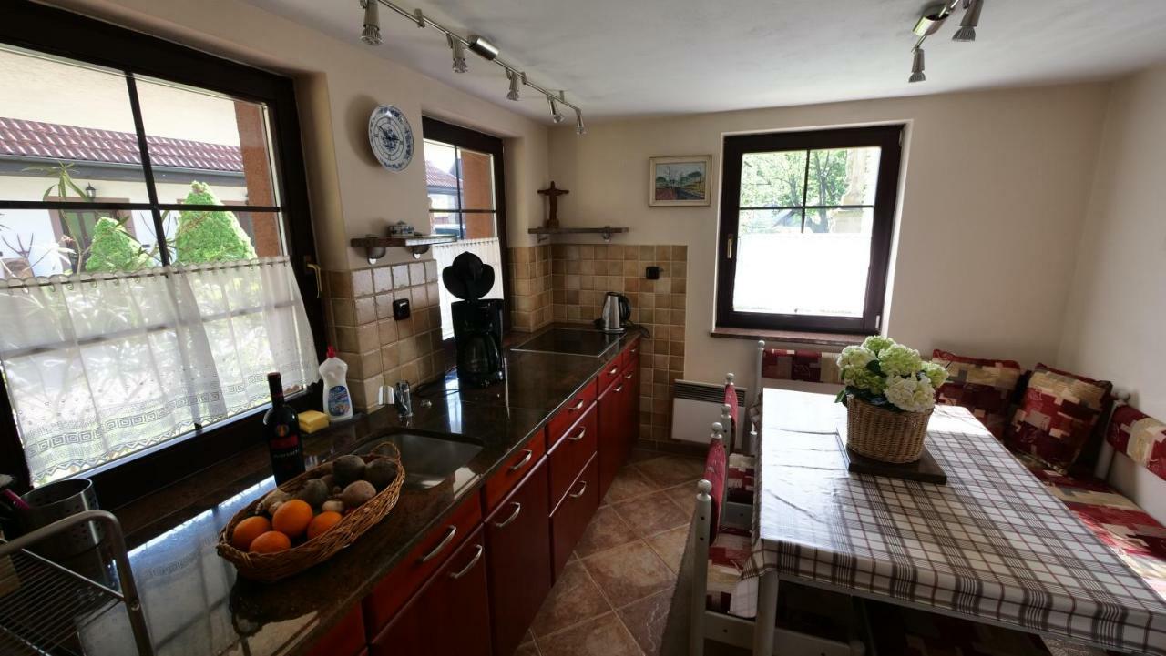 Apartman Kristina Ivachnova 49 Besenova Exterior photo